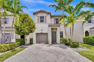 4700 NW 48TH AVE, TAMARAC, FL