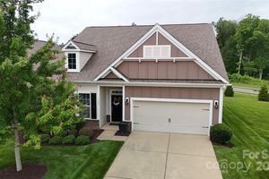 123 HANKS BLUFF DR, MOORESVILLE, NC