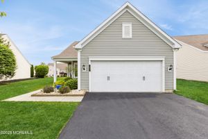 42 ADDLESTONE LN, MANCHESTER, NJ
