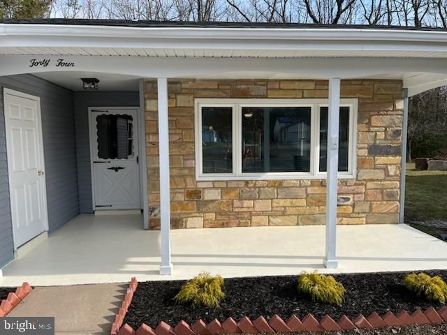 image of property at 44 HUNTINGTON DRIVE