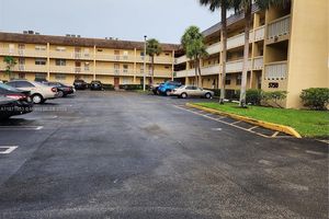 5750 NW 64TH AVE APT 303, TAMARAC, FL