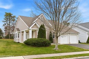 6 SWAN LAKE CT, BARNEGAT, NJ