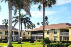 401 CHARLEMAGNE BLVD APT C112, NAPLES, FL