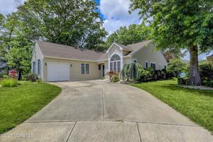 6 THATCHER CT, JACKSON, NJ