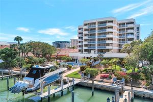 3100 GULF SHORE BLVD N APT 103, NAPLES, FL