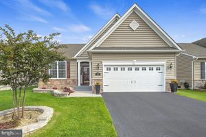 100 NEW VILLAGE LN, SMYRNA, DE
