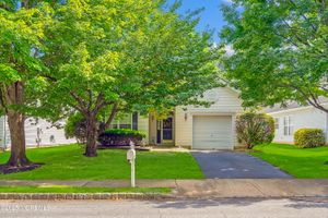 22 SPRING MEADOW DR, LAKEWOOD, NJ