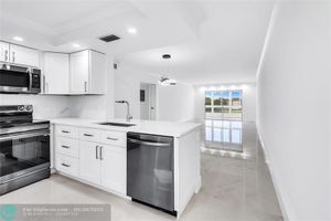 3204 PORTOFINO PT B4, COCONUT CREEK, FL