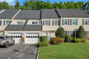 32 WEXFORD DR, MENDHAM, NJ