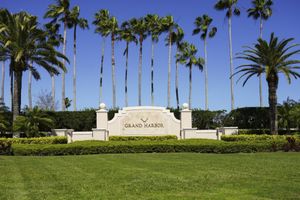 5030 HARMONY CIR APT 303, VERO BEACH, FL