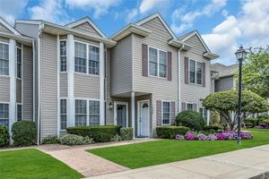 1000 N MADEIRA BLVD, HUNTINGTON, NY
