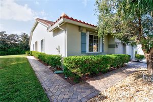 6445 OXFORD CIR UNIT 101A, VERO BEACH, FL