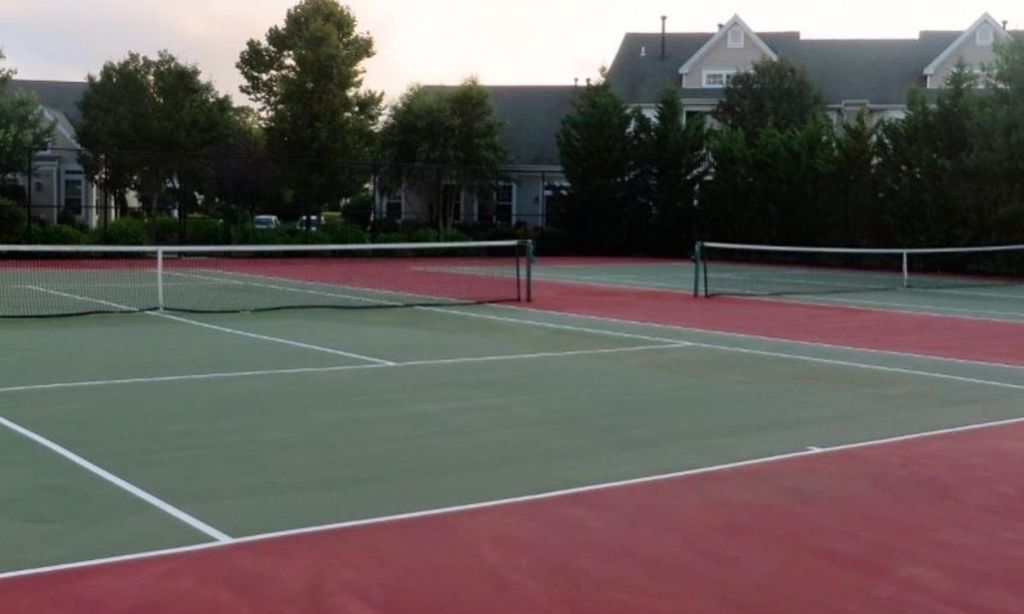 2 Tennis Courts