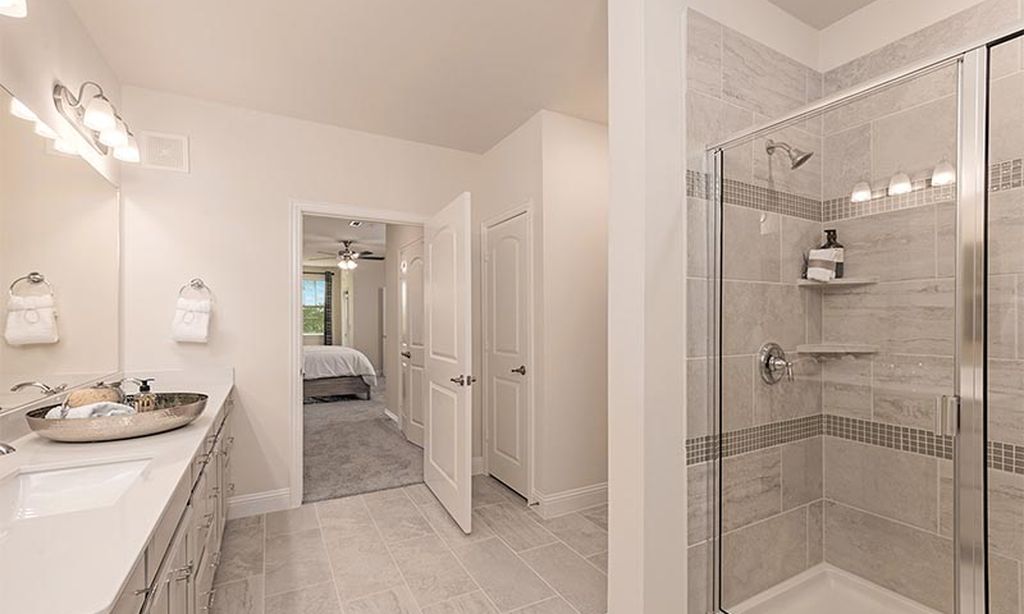 Clifton Model Master Bath