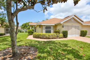 2407 NEW HAVEN CIR, SUN CITY CENTER, FL