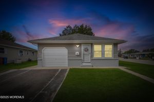 25 SAINT MARTIN PL, TOMS RIVER, NJ