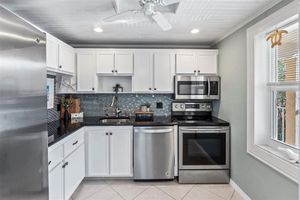 1035 COUNTRY CLUB DR APT 203, MARGATE, FL