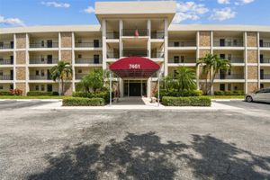 7461 W COUNTRY CLUB DR 201, SARASOTA, FL