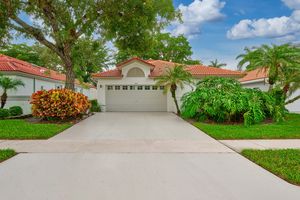 9758 HARBOUR LAKE CIR, BOYNTON BEACH, FL