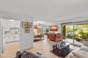 351 CHESTNUT HILL CT 14, THOUSAND OAKS, CA