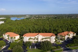 9175 CELESTE DR 305, NAPLES, FL