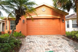 520 GRAND CANAL DR, KISSIMMEE, FL