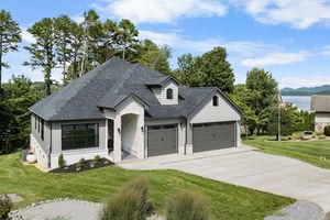 407 KIYUGA CIR, LOUDON, TN