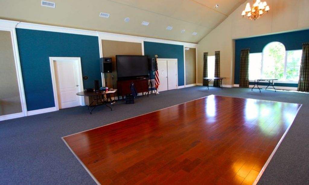 Ballroom & Dance Floor