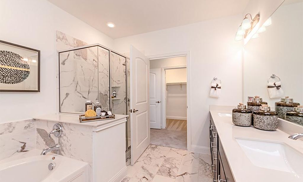 Sherwood Model Master Bath