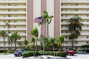 4775 COVE CIR APT 803, SAINT PETERSBURG, FL