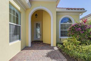 5151 FORMOSA CIR, VERO BEACH, FL