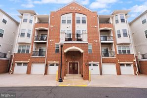 9204 CHARLESTON DR 407, MANASSAS, VA