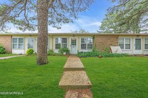 17E CAMBRIDGE CIR, MANCHESTER, NJ