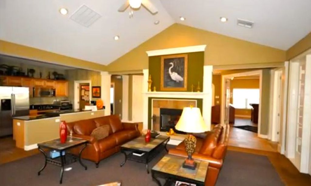 Inviting Lounge Area